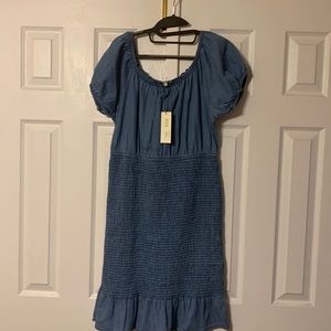 Denim fitted stretch dress.